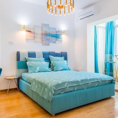New Studio Carturesti - City Center Bukareszt Zewnętrze zdjęcie