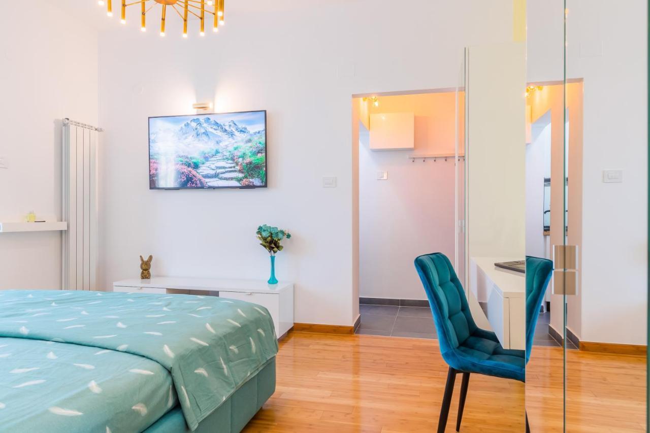 New Studio Carturesti - City Center Bukareszt Zewnętrze zdjęcie