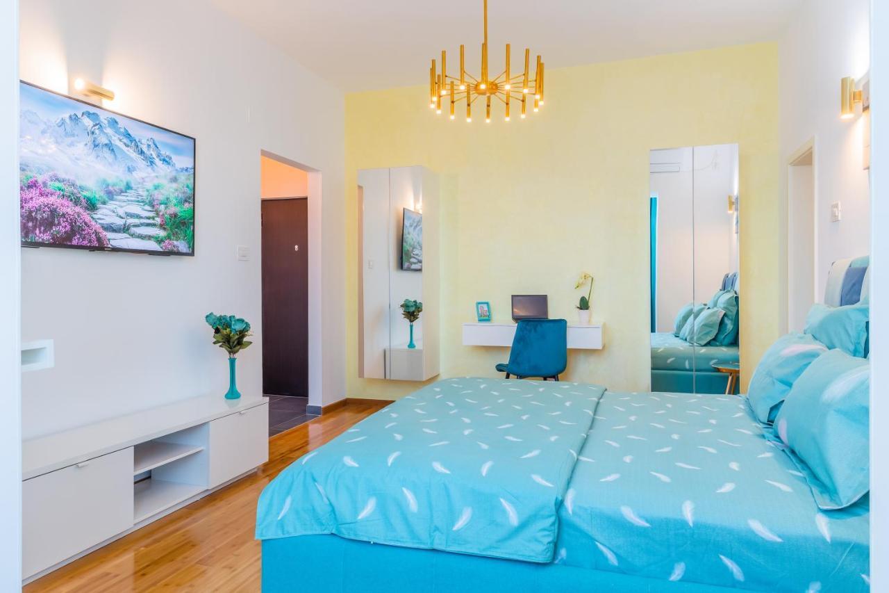 New Studio Carturesti - City Center Bukareszt Zewnętrze zdjęcie